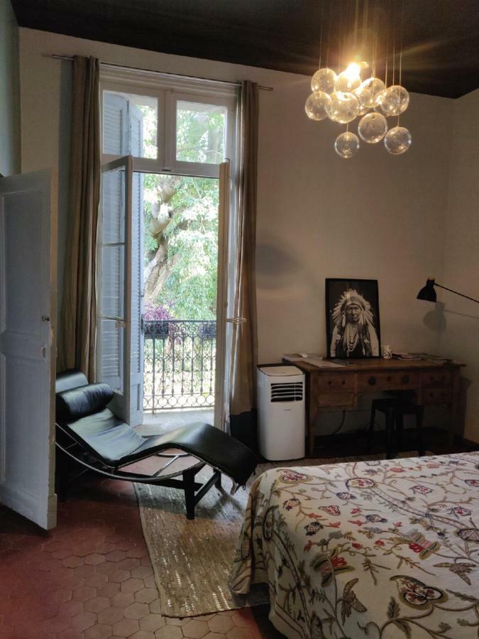 En Ville Et Sous Les Arbres Montpellier Dış mekan fotoğraf